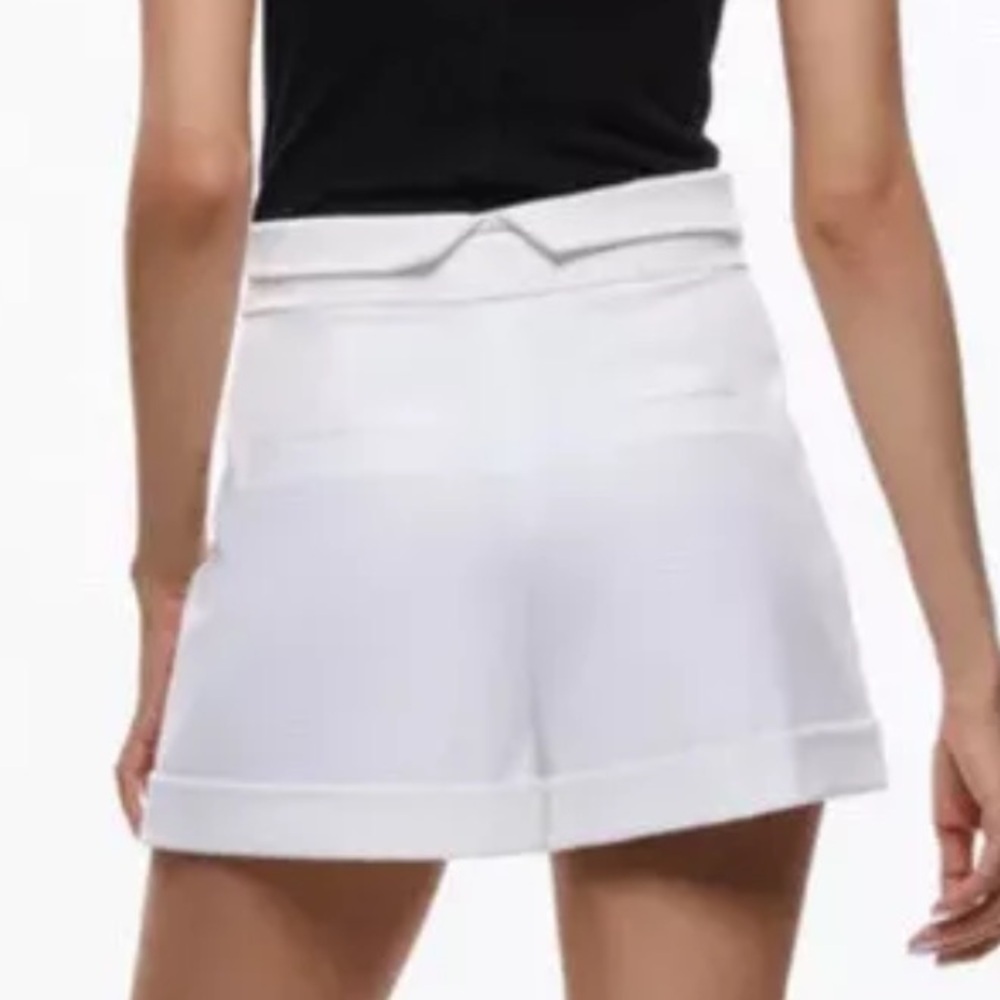 Alice + Olivia Chad Asymmetrical Cuffed Shorts White 10 NWT - Picture 2 of 16